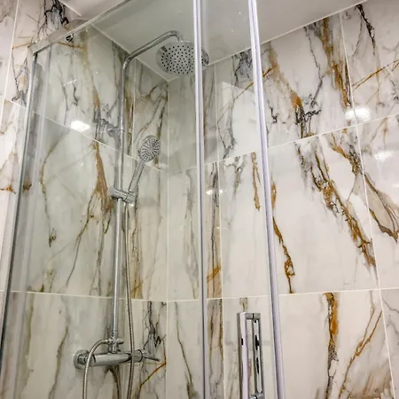 Bse15 3h, A In Madeira Funchal (Madeira)